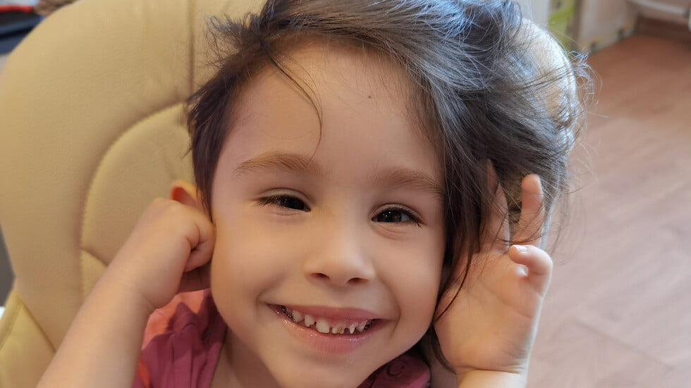 5-годишно момиченце има нужда от средства за лечение в Турция