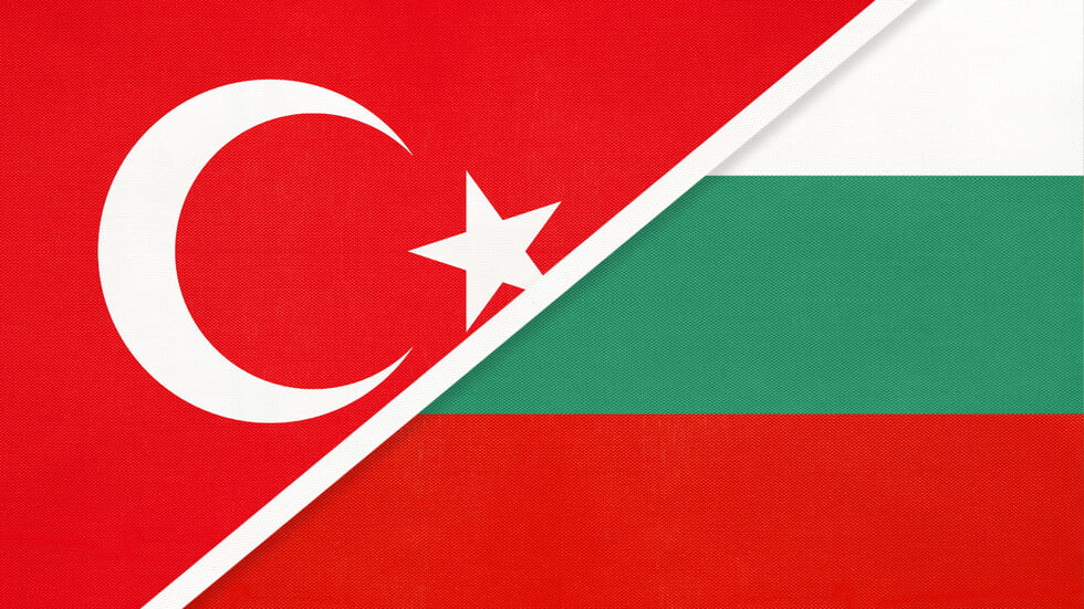 Българите ще посещават Турция само с лична карта