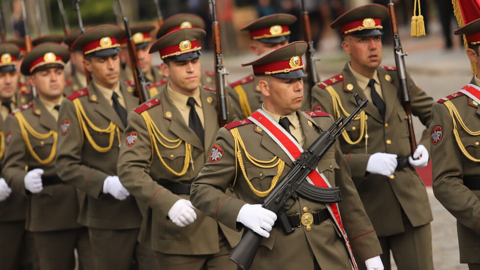 България заема 67 място по военна сила от 142 страни
