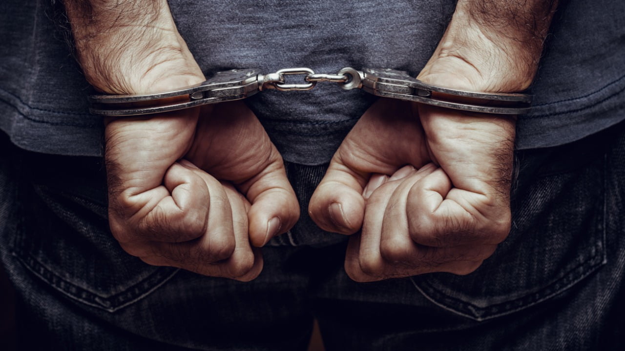 Задържаха мъж в Търговище по обвинение за кражба на автомобили
