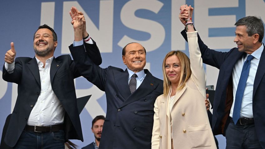 Джорджия Мелони положи клетва като министър-председател на Италия
