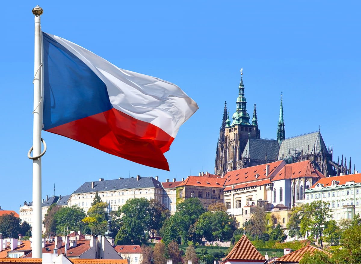 Чехия продължава да проверява границата си със Словакия