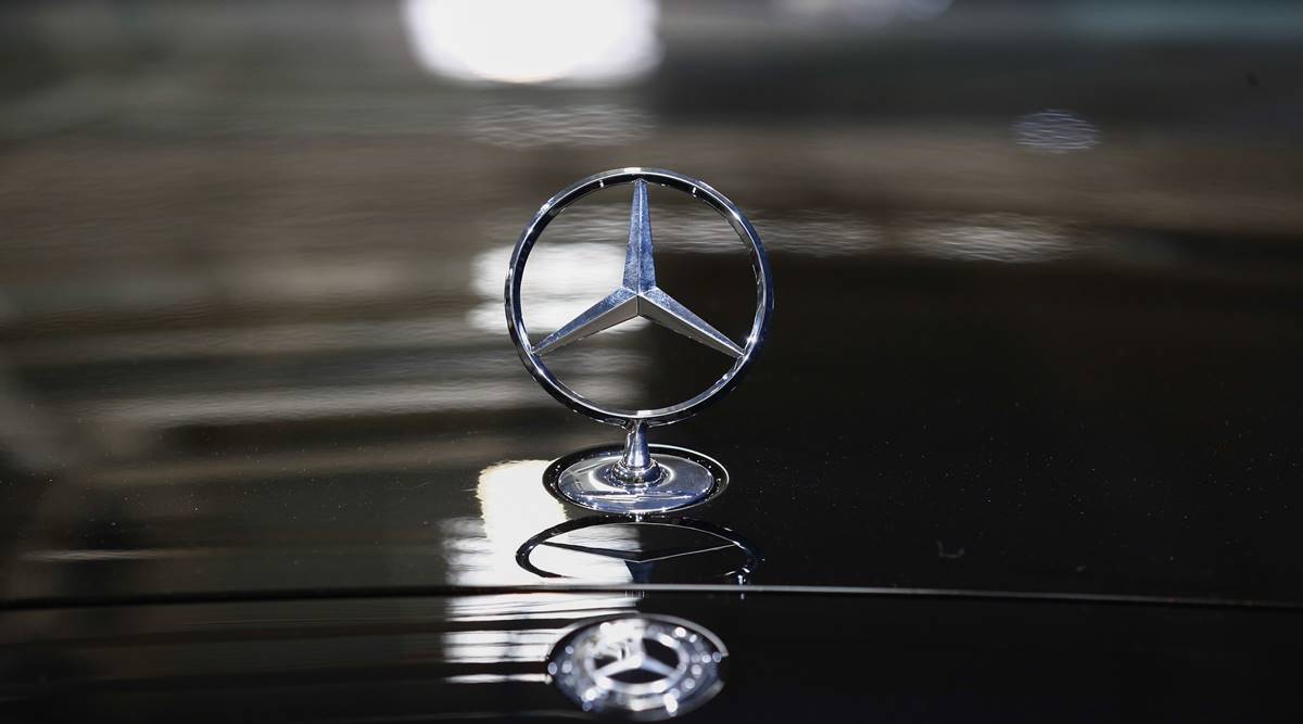 Гигантът Mercedes-Benz продава своите активи в Русия