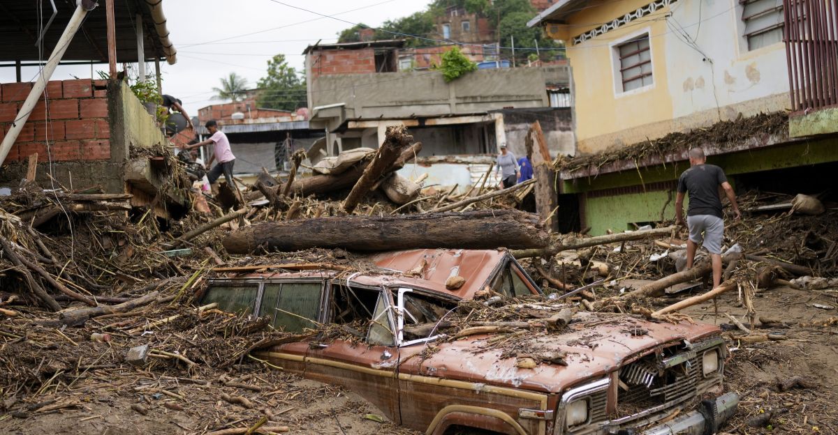 Свлачище разруши около дванадесет къщи във Венецуела