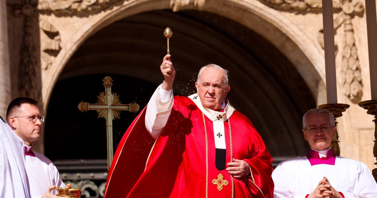 Папа Франциск реагира остро на поредните атаки срещу Украйна
