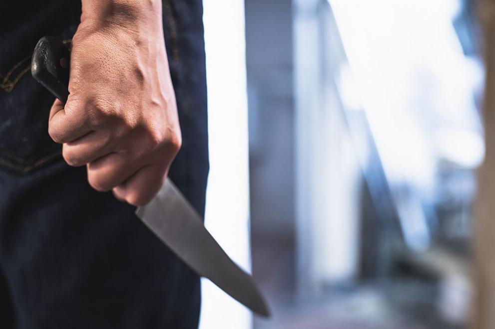Мъж беше намушкан с нож в Симеоновград