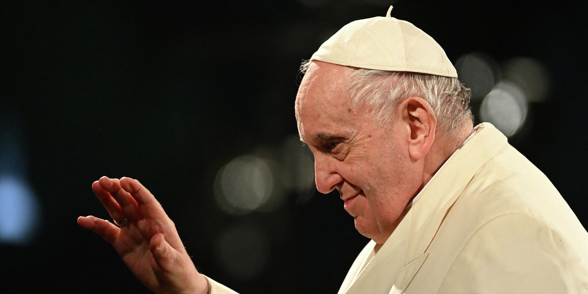 Папа Франциск пътува за посещение в Бахрейн