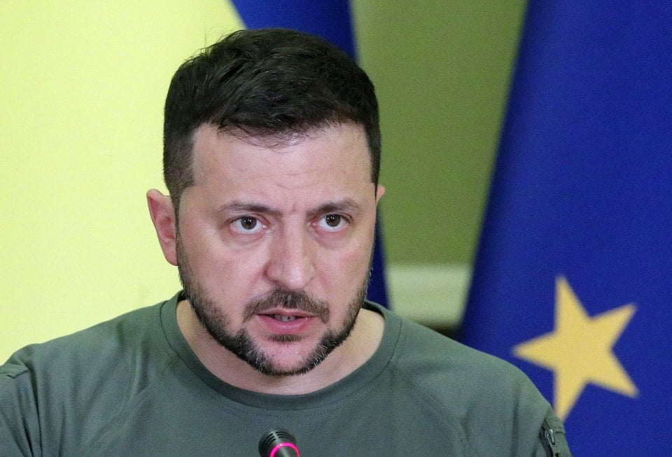 Володимир Зеленски критикува Виталий Кличко относно центровете за помощ в Киев
