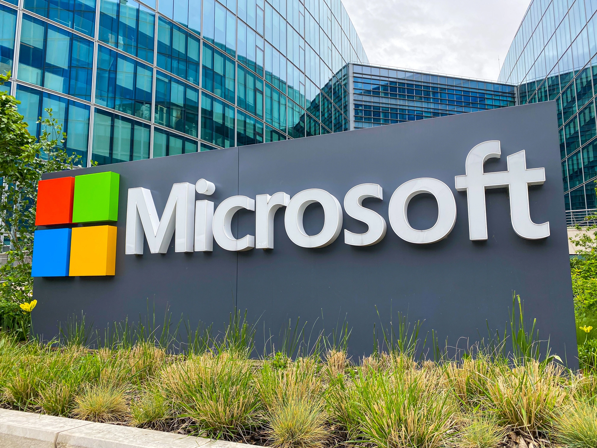 Microsoft е глобен от Франция с 60 млн. евро