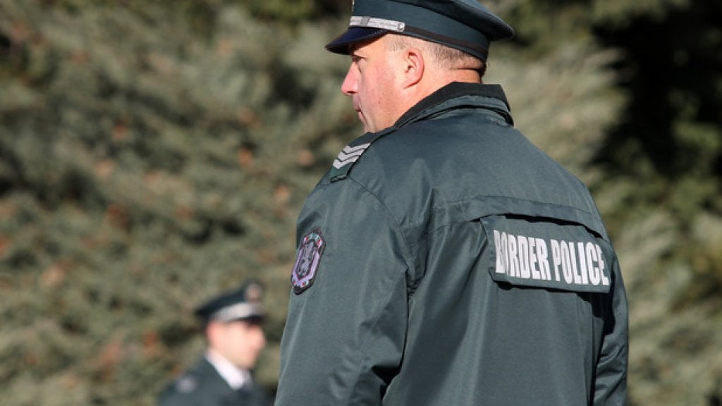 Арестуваха граничен полицейски служител около Лесово