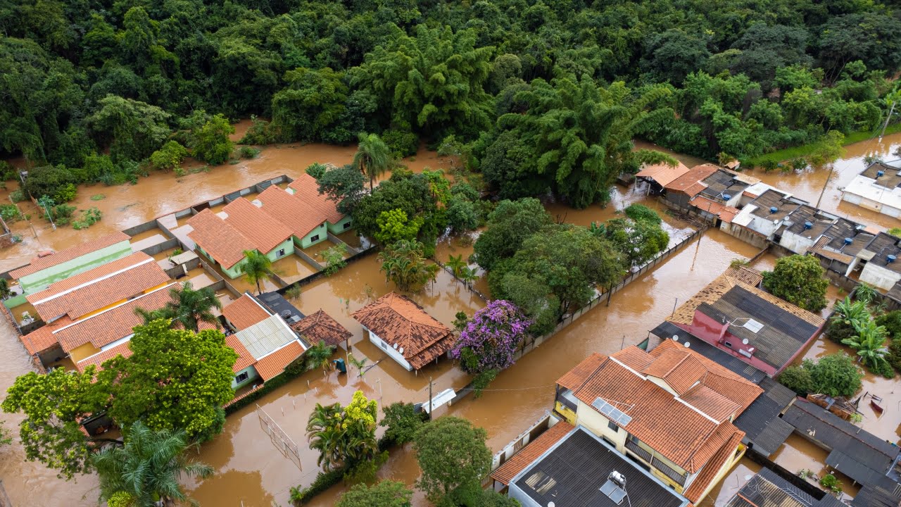 46 души изгубиха живота си при наводнения в Бразилия