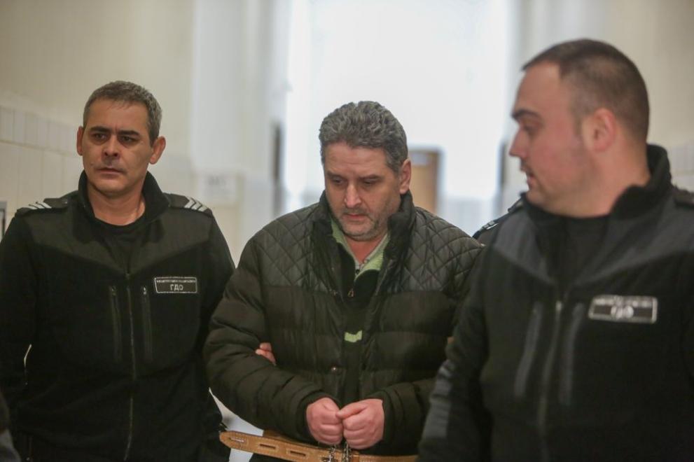 Румен Тонев остава в ареста