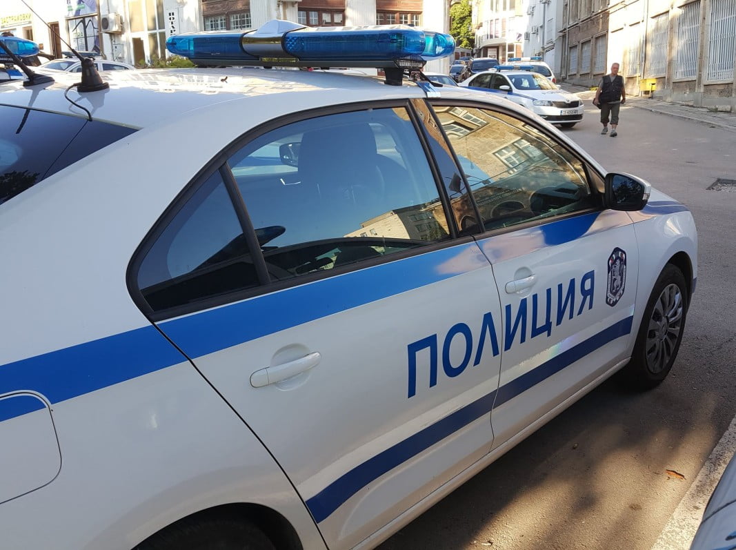 Двама мъже ограбиха заведение в центъра на София