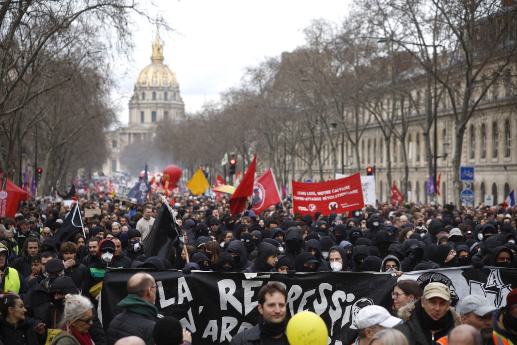 Безредиците във Франция продължават
