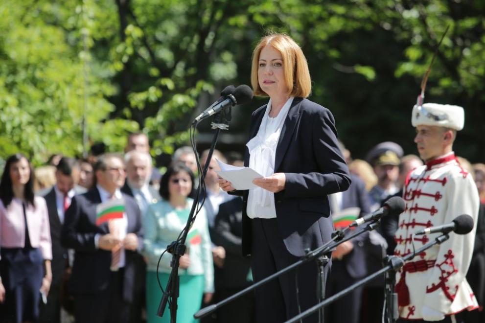 Йорданка Фандъкова: 24 май е празник за душата на България