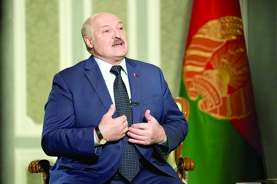 Александър Лукашенко отхвърли слуховете, че страда от тежко заболяване