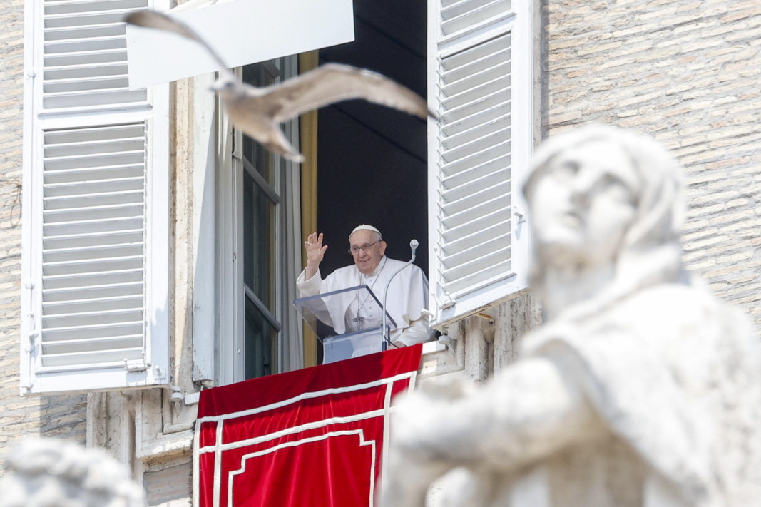 Папа Франциск възобнови дейността си пред обществеността