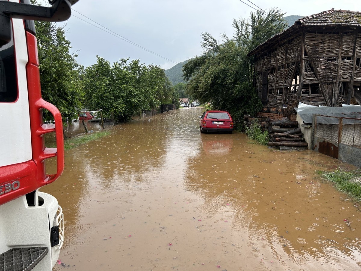 Обмисля се стартирането на дарителска кампания след потопа в Берковица