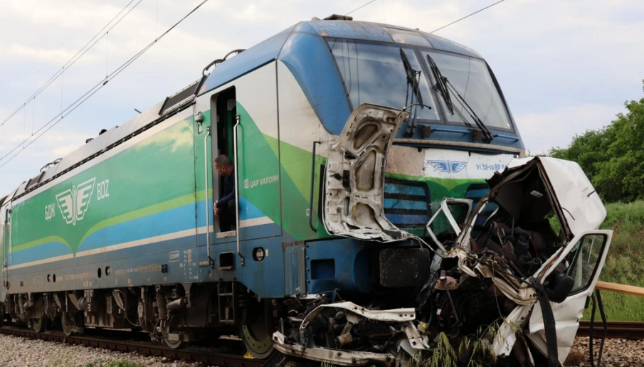 Мъж загина след удар от влак в Ловешко