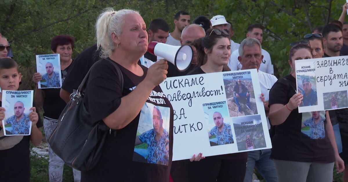 Жителите на Цалапица настояха за оставката на главния секретар на МВР