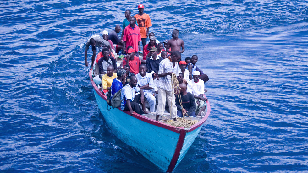 Четирима мигранти се удавиха край гръцкия остров Лесбос