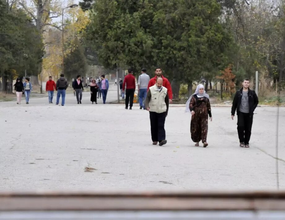 Възрастни пешеходци бяха блъснати в Русе