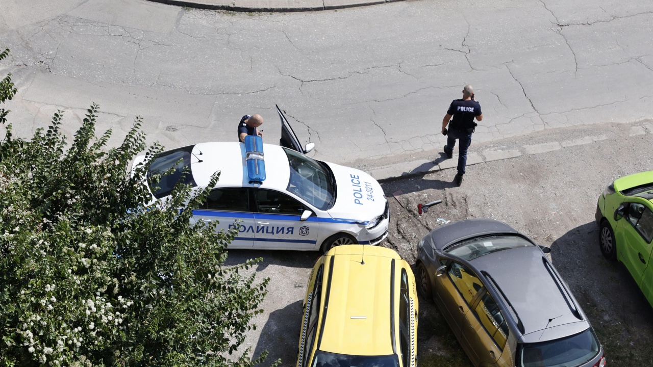 Неправоспособен и пиян шофьор се блъсна в полицейска кола в Кубрат