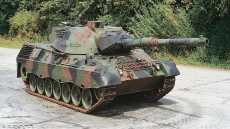 Десет танка "Леопард 1" са пристигнали в Украйна