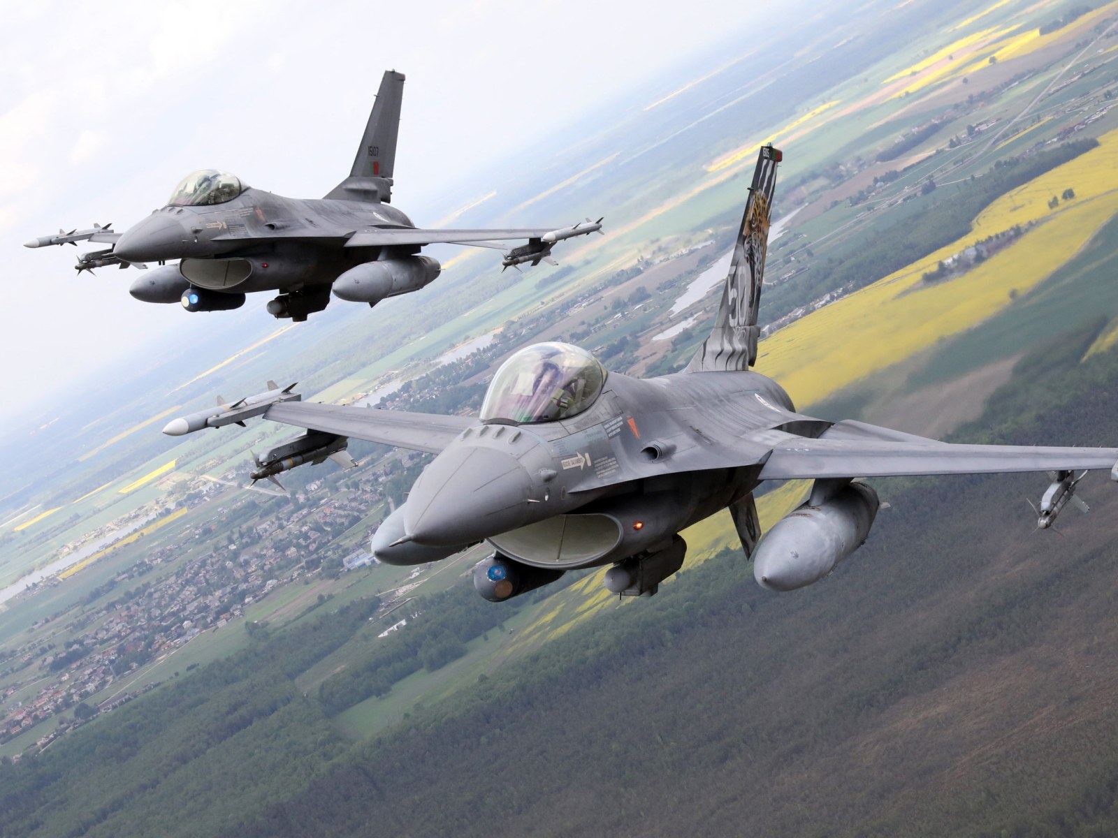 Нидерландия подготвя доставката на 18 самолета F-16 за Украйна