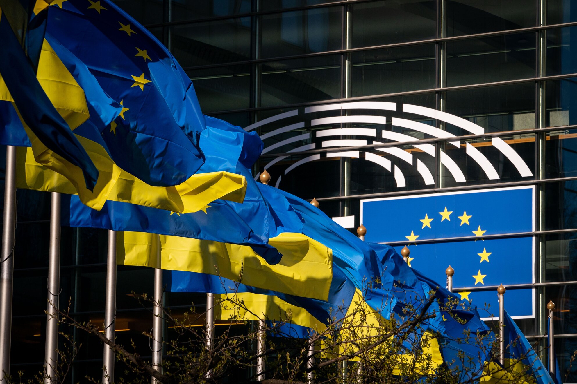 ЕС отпуска допълнителни средства за Украйна