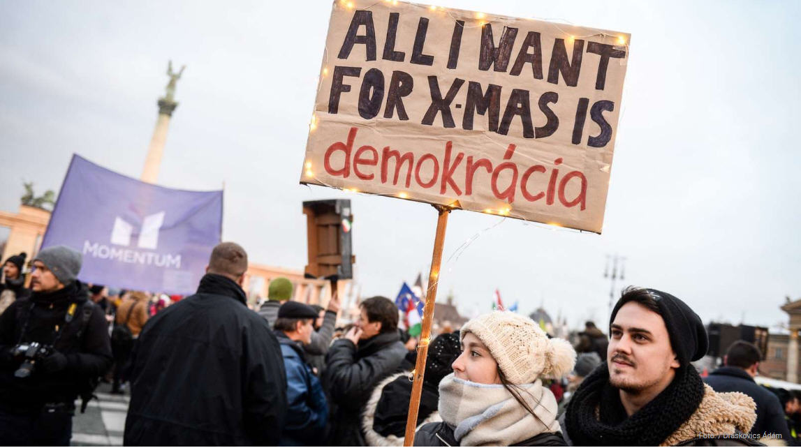 Все повече европейци не са доволни от състоянието на демокрацията