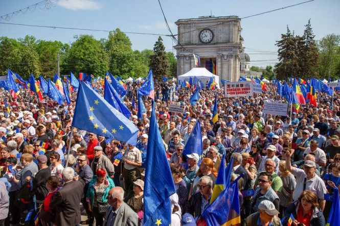 Молдова гласува с „да“ за Европа