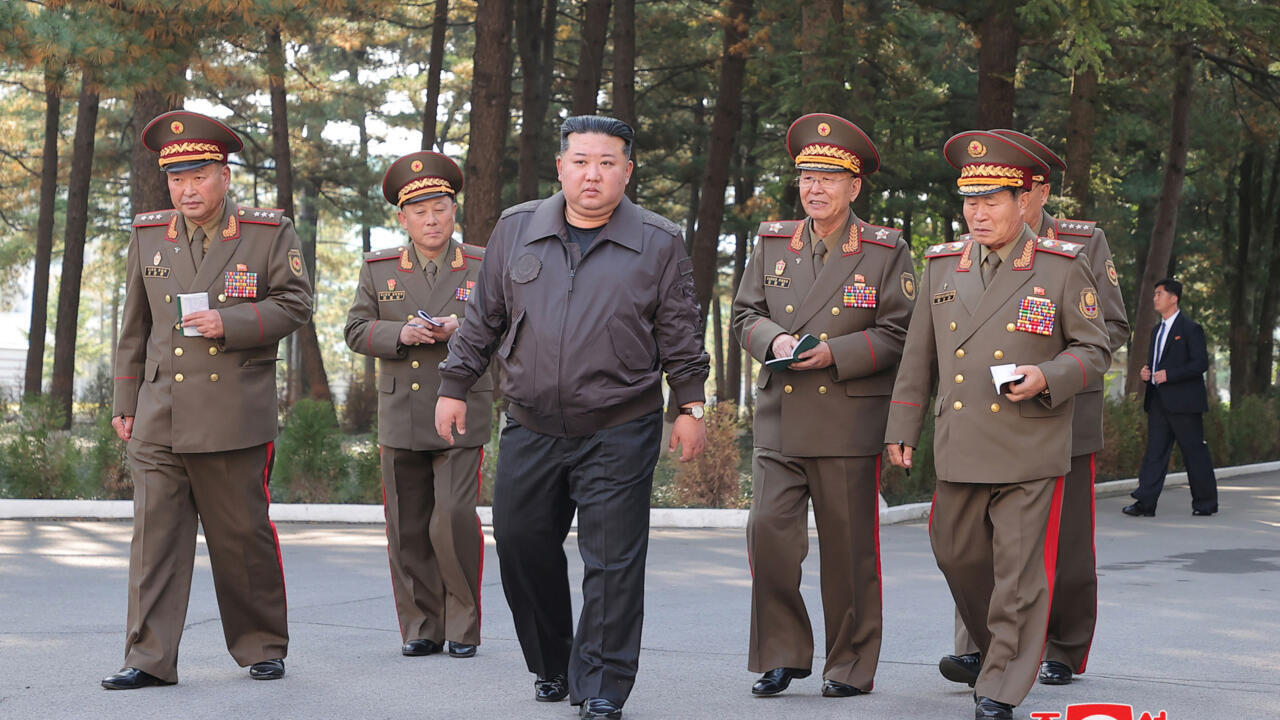 Kim Jong Un with North Korean military leaders