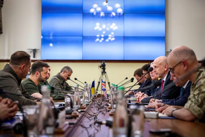 Лондон иска 50-дневна кампания за превъоръжаване на Киев