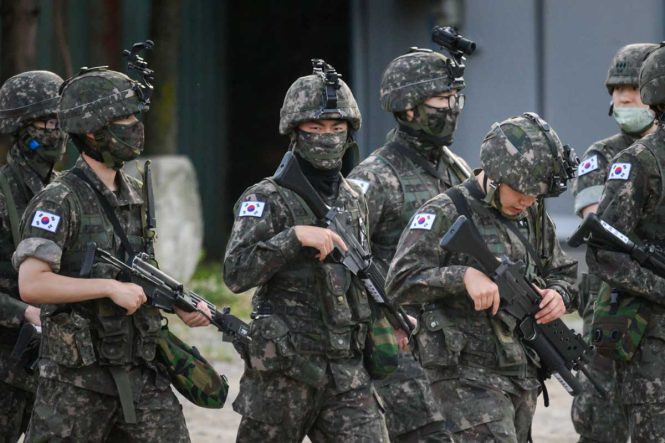 Seoul invests in silicon army, no soldiers