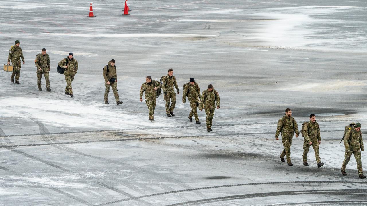 daniq iska voenna misiq na nato v grenlandiq