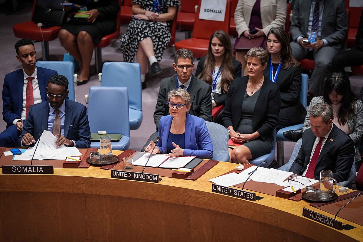 obedinenoto kralstvo s ofanziva sreshtu ruskite flotilii v grenlandiq