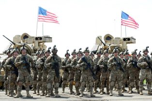 ЕС налага санкции на седем военни и паравоенни служители