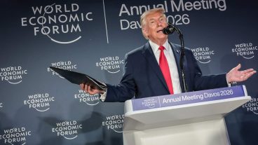 ЕС налага санкции на седем военни и паравоенни служители