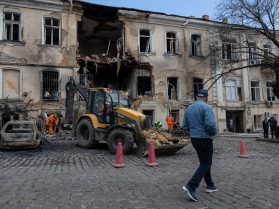 Русия и Украйна си размениха удари по енергийна инфраструктура — над половин милион души останаха без ток