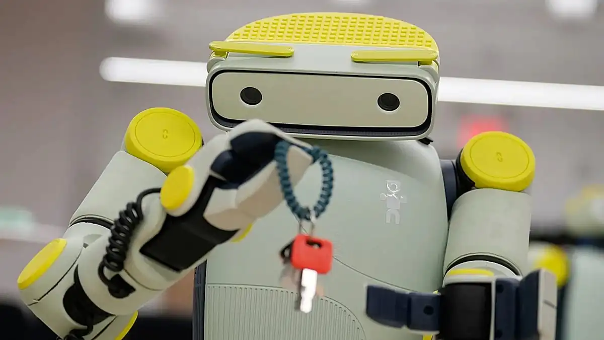 Amazon придоби Fauna Robotics – стартъпа, създаващ домашни роботи с детски размери